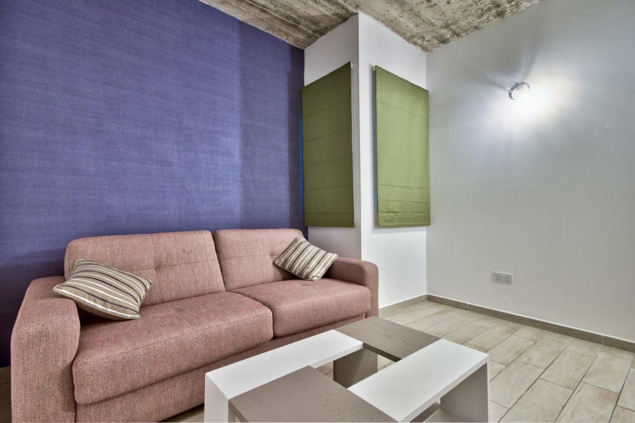 Cozy Rooms Hotel Sliema Esterno foto